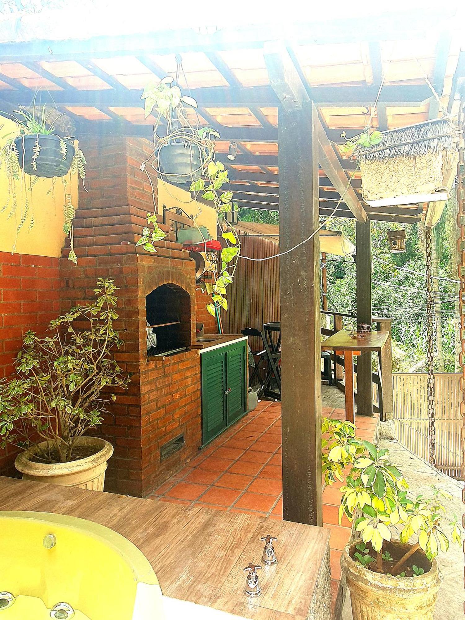 Aconchego De Itaipava - Casa De 3 Quartos, Equipada, Area Kids, Jacuzzi, Pet Friendly, Churrasqueira, Em Meio A Natureza E Proximo Ao Centro Do Bairro Petrópolis Kültér fotó