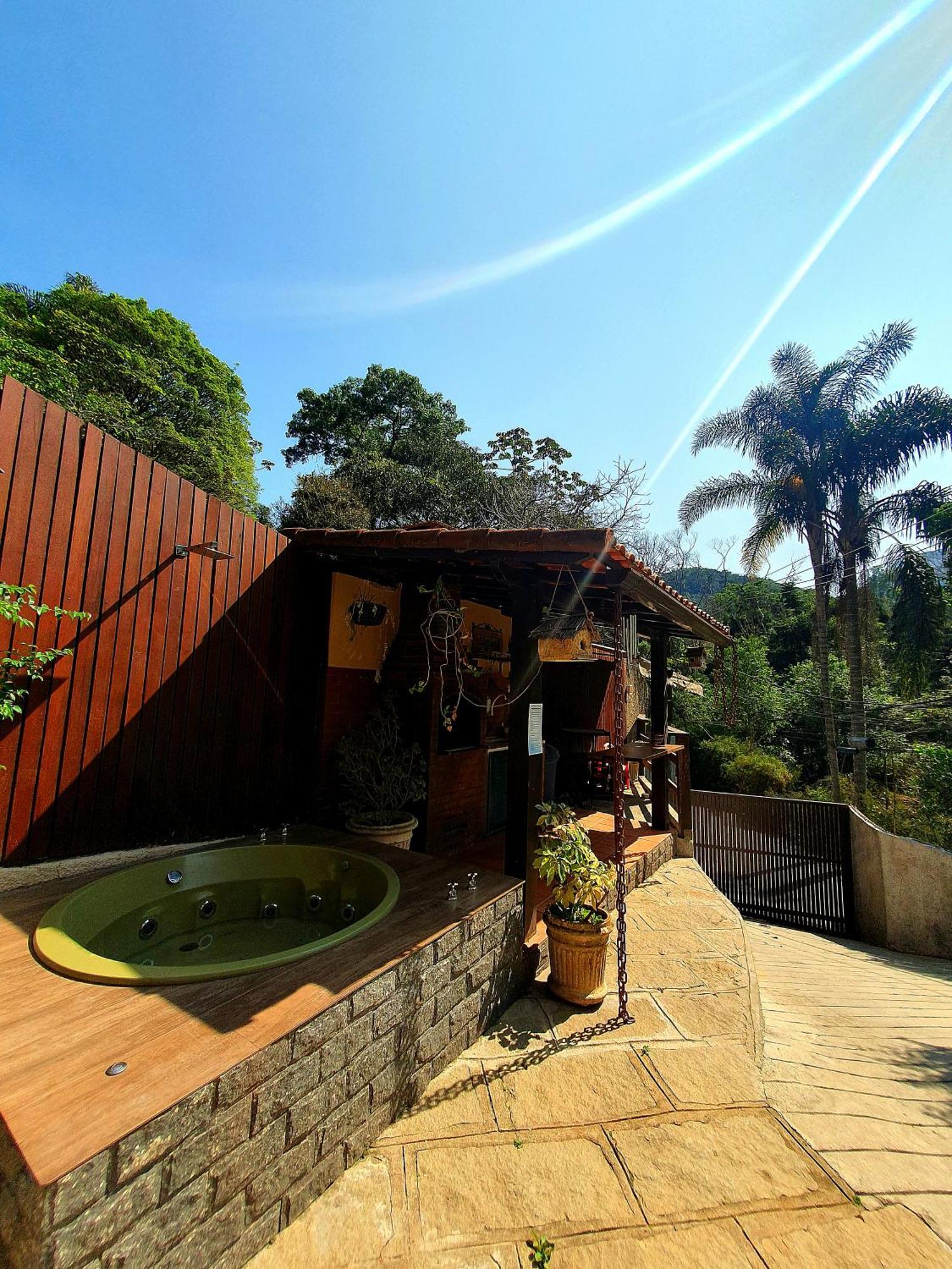 Aconchego De Itaipava - Casa De 3 Quartos, Equipada, Area Kids, Jacuzzi, Pet Friendly, Churrasqueira, Em Meio A Natureza E Proximo Ao Centro Do Bairro Petrópolis Kültér fotó