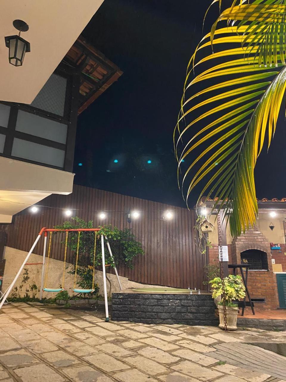 Aconchego De Itaipava - Casa De 3 Quartos, Equipada, Area Kids, Jacuzzi, Pet Friendly, Churrasqueira, Em Meio A Natureza E Proximo Ao Centro Do Bairro Petrópolis Kültér fotó