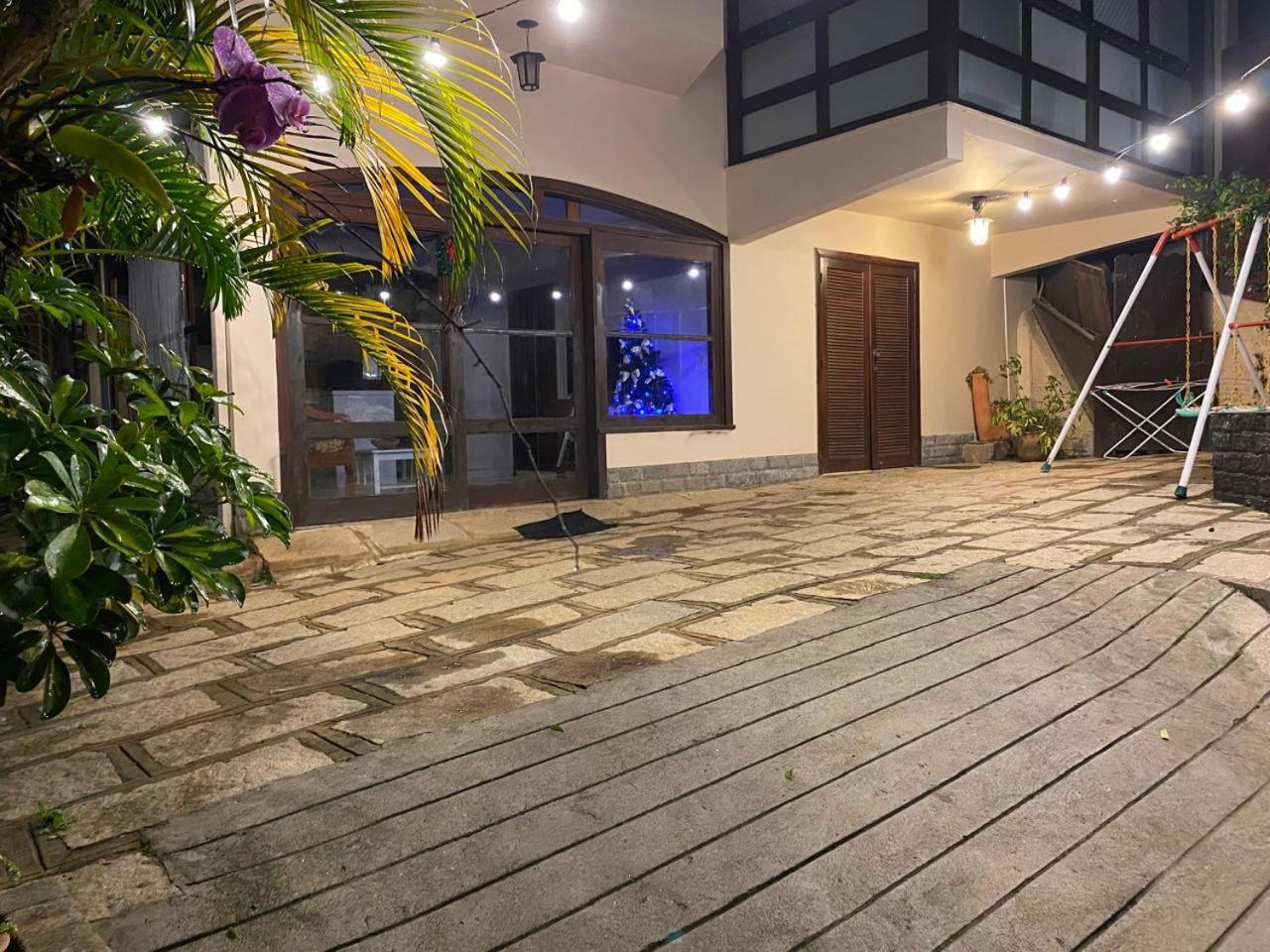 Aconchego De Itaipava - Casa De 3 Quartos, Equipada, Area Kids, Jacuzzi, Pet Friendly, Churrasqueira, Em Meio A Natureza E Proximo Ao Centro Do Bairro Petrópolis Kültér fotó