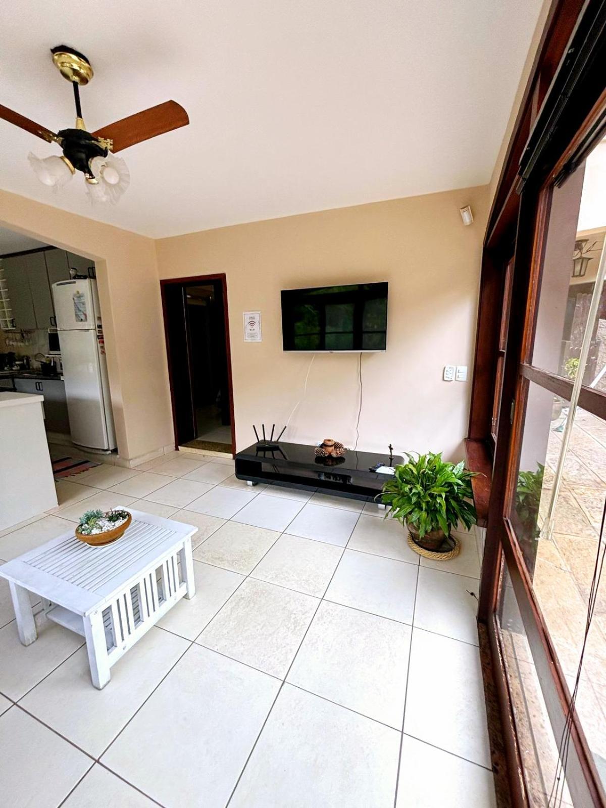 Aconchego De Itaipava - Casa De 3 Quartos, Equipada, Area Kids, Jacuzzi, Pet Friendly, Churrasqueira, Em Meio A Natureza E Proximo Ao Centro Do Bairro Petrópolis Kültér fotó