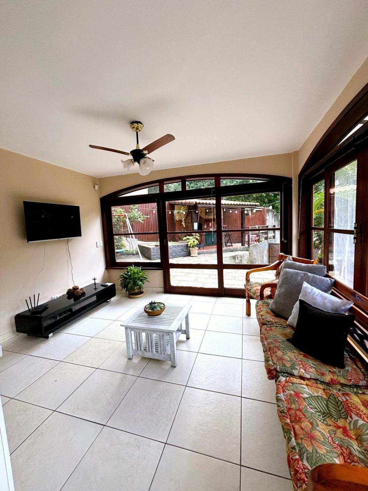 Aconchego De Itaipava - Casa De 3 Quartos, Equipada, Area Kids, Jacuzzi, Pet Friendly, Churrasqueira, Em Meio A Natureza E Proximo Ao Centro Do Bairro Petrópolis Kültér fotó