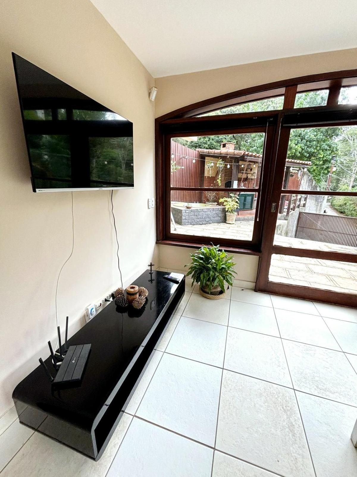 Aconchego De Itaipava - Casa De 3 Quartos, Equipada, Area Kids, Jacuzzi, Pet Friendly, Churrasqueira, Em Meio A Natureza E Proximo Ao Centro Do Bairro Petrópolis Kültér fotó